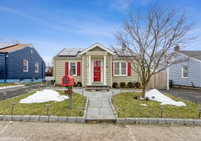 680 Queen, Bridgeport, 06606, 2 Bedrooms Bedrooms, 0 ,1 BathroomBathrooms,Residential Rental,For Sale,Queen,0,24125213