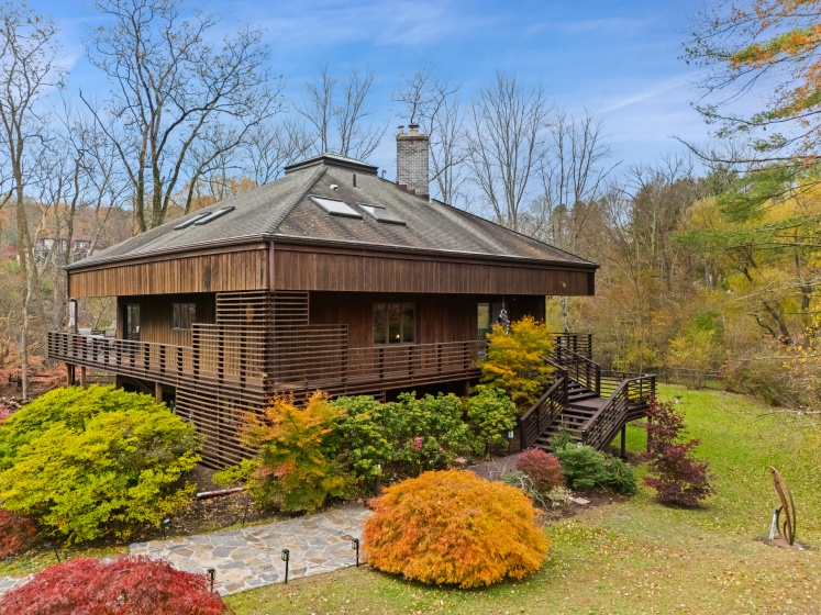 198 Middle Patent, Stamford, 06831, 3 Bedrooms Bedrooms, 0 ,3 BathroomsBathrooms,Single Family For Sale,For Sale,Middle Patent,0,24137827