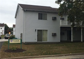 18 Triangle, Danbury, 06810, 2 Bedrooms Bedrooms, 0 ,1 BathroomBathrooms,Residential Rental,For Sale,Triangle,0,24136620 18 Triangle, Danbury, 06810, 2 Bedrooms Bedrooms, 0 ,1 BathroomBathrooms,Residential Rental,For Sale,Triangle,0,24136620