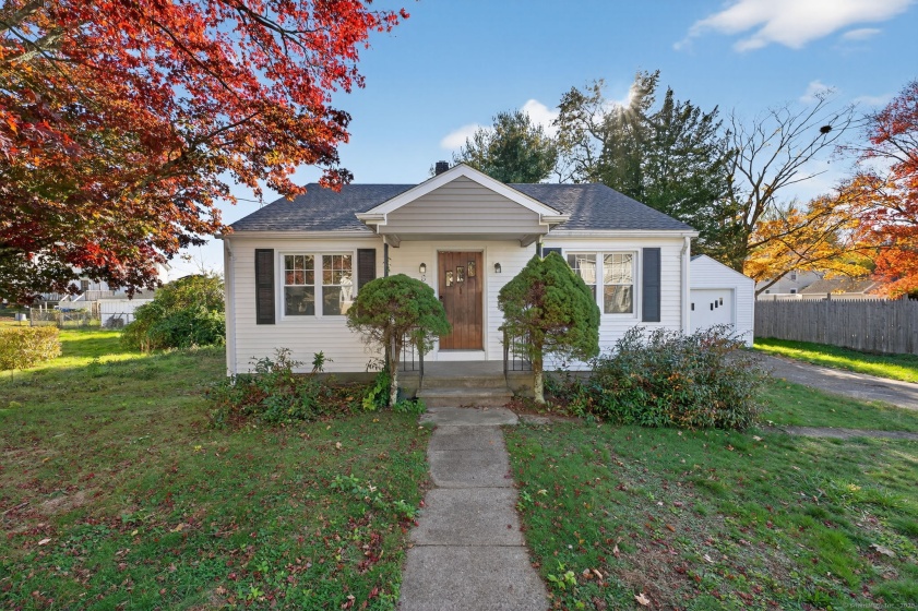 8 Quinebaug, Norwich, 06360, 2 Bedrooms Bedrooms, 0 ,1 BathroomBathrooms,Single Family For Sale,For Sale,Quinebaug,0,24136544