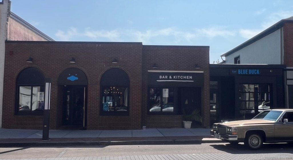 52 Bank, New London, 06320, 0 , 0 ,0,Commercial For Sale,For Sale,Bank,0,24143223