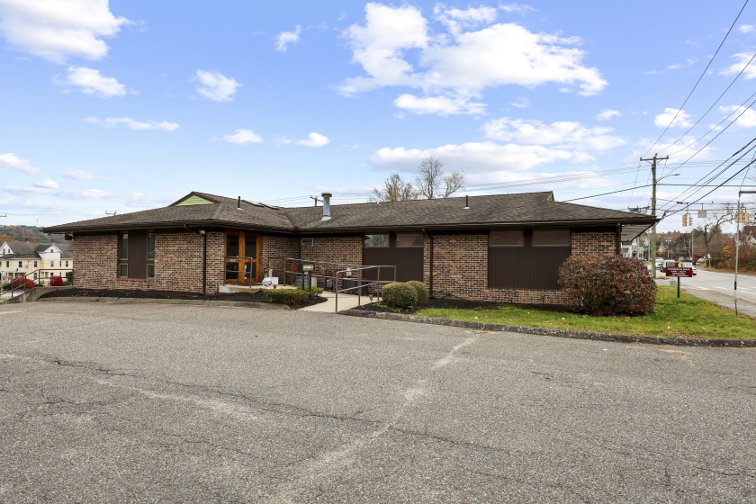 95 New Litchfield, Torrington, 06790, 0 , 0 ,0,Commercial For Lease,For Rent,New Litchfield,0,24143771