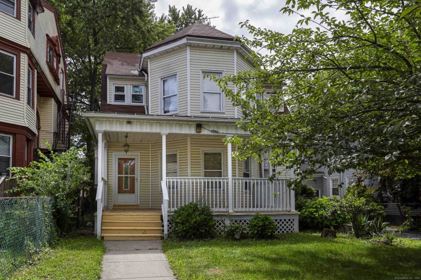 62 Burton, Hartford, 06112, 7 Bedrooms Bedrooms, 0 ,5 BathroomsBathrooms,Single Family For Sale,For Sale,Burton,0,24144073