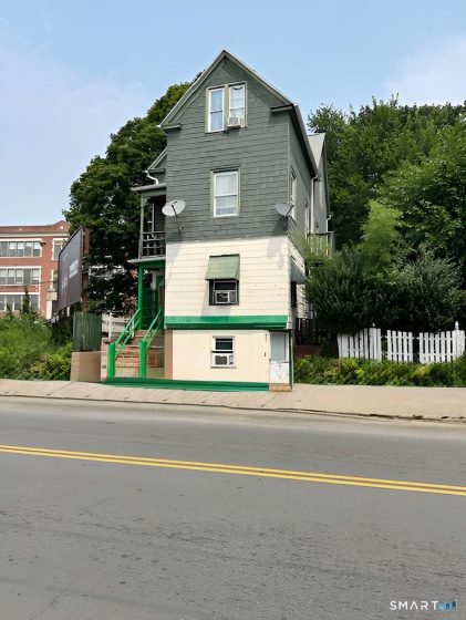 807 Main, Waterbury, 06705, 10 Bedrooms Bedrooms, 0 ,8 BathroomsBathrooms,Multi-family For Sale,For Sale,Main,0,24144883