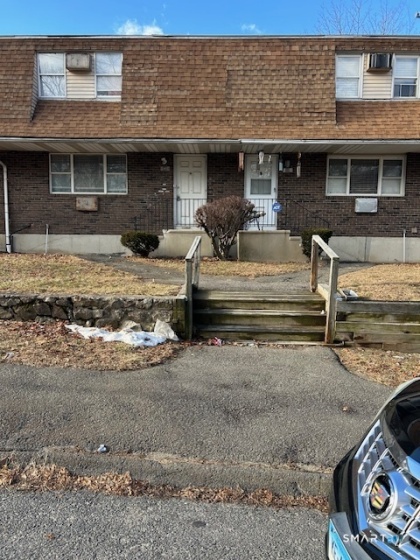 56 Angel, Waterbury, 06708, 2 Bedrooms Bedrooms, 0 ,1 BathroomBathrooms,Condo/co-op For Sale,For Sale,Angel,0,24148433