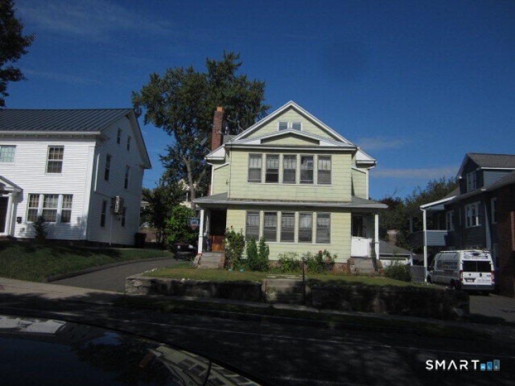 225-227 Beech, Holyoke, 01040, 4 Bedrooms Bedrooms, 0 ,2 BathroomsBathrooms,Multi-family For Sale,For Sale,Beech,0,24150723