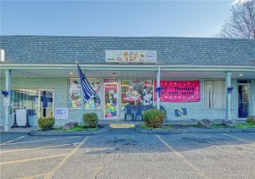 912 Stafford, Bristol, 06010, 0 , 0 ,0,Business For Sale,For Sale,Stafford,0,24151742
