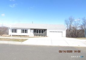 73 Warm Earth, Naugatuck, 06770, 3 Bedrooms Bedrooms, 0 ,2 BathroomsBathrooms,Single Family For Sale,For Sale,Warm Earth,0,24152034