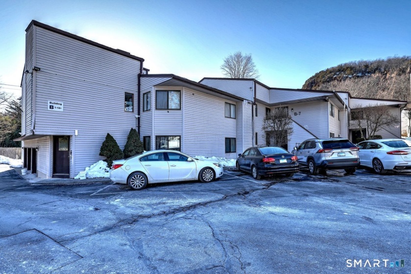 146 Springside, New Haven, 06515, 2 Bedrooms Bedrooms, 0 ,1 BathroomBathrooms,Condo/co-op For Sale,For Sale,Springside,0,24151266