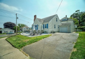 30 Seaview, West Haven, 06516, 2 Bedrooms Bedrooms, 0 ,1 BathroomBathrooms,Residential Rental,For Sale,Seaview,0,24155934