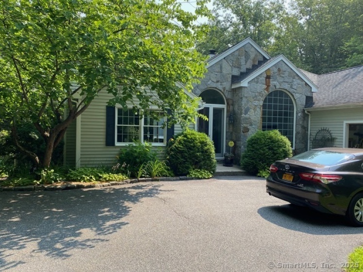 177 West Hyerdale, Goshen, 06756, 4 Bedrooms Bedrooms, 0 ,3 BathroomsBathrooms,Residential Rental,For Sale,West Hyerdale,0,24155848