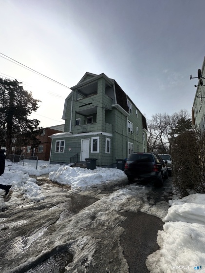 165 Martin, Hartford, 06120, 9 Bedrooms Bedrooms, 0 ,3 BathroomsBathrooms,Multi-family For Sale,For Sale,Martin,0,24155391