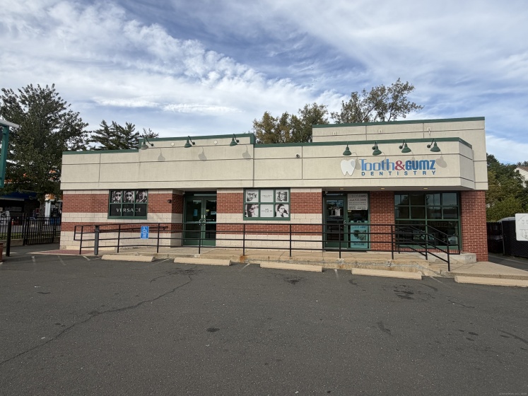 1500 Albany, Hartford, 06112, 0 , 0 ,0,Commercial For Lease,For Rent,Albany,0,24131282