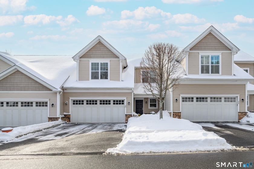 23 Woods, Newtown, 06470, 2 Bedrooms Bedrooms, 0 ,2 BathroomsBathrooms,Condo/co-op For Sale,For Sale,Woods,0,24150894