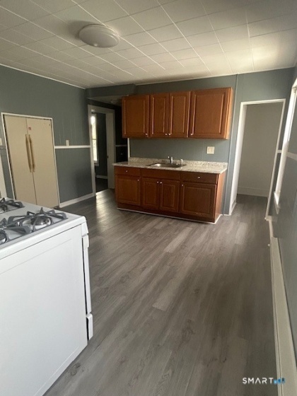 20 Lounsbury, Waterbury, 06706, 1 Bedroom Bedrooms, 0 ,1 BathroomBathrooms,Residential Rental,For Sale,Lounsbury,0,24163599