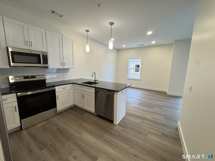 414 Berlin, Berlin, 06037, 2 Bedrooms Bedrooms, 0 ,2 BathroomsBathrooms,Residential Rental,For Sale,Berlin,0,24162677