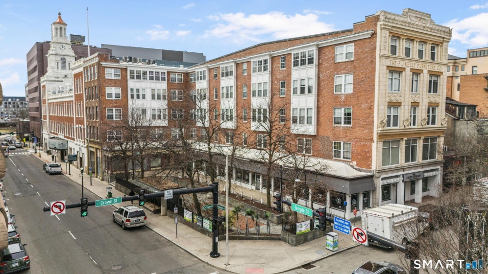 196 Crown, New Haven, 06510, 3 Bedrooms Bedrooms, 0 ,1 BathroomBathrooms,Condo/co-op For Sale,For Sale,Crown,0,24159485