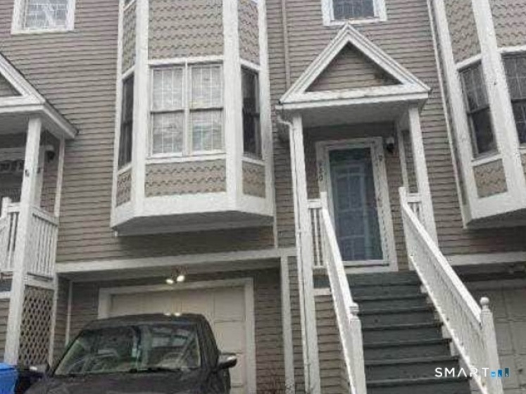 920 Quinnipiac, New Haven, 06513, 3 Bedrooms Bedrooms, 0 ,2 BathroomsBathrooms,Condo/co-op For Sale,For Sale,Quinnipiac,0,24162040