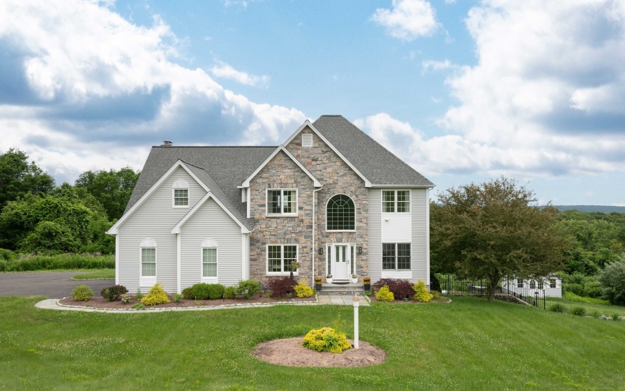 557 Upper Grassy Hill, Woodbury, 06798, 4 Bedrooms Bedrooms, 0 ,3 BathroomsBathrooms,Single Family For Sale,For Sale,Upper Grassy Hill,0,24158380