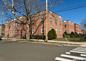 165 Fountain, New Haven, 06515, 2 Bedrooms Bedrooms, 0 ,1 BathroomBathrooms,Condo/co-op For Sale,For Sale,Fountain,0,24159410 165 Fountain, New Haven, 06515, 2 Bedrooms Bedrooms, 0 ,1 BathroomBathrooms,Condo/co-op For Sale,For Sale,Fountain,0,24159410