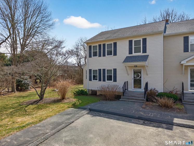10 Castle Meadow, Stonington, 06379, 2 Bedrooms Bedrooms, 0 ,2 BathroomsBathrooms,Condo/co-op For Sale,For Sale,Castle Meadow,0,24165275