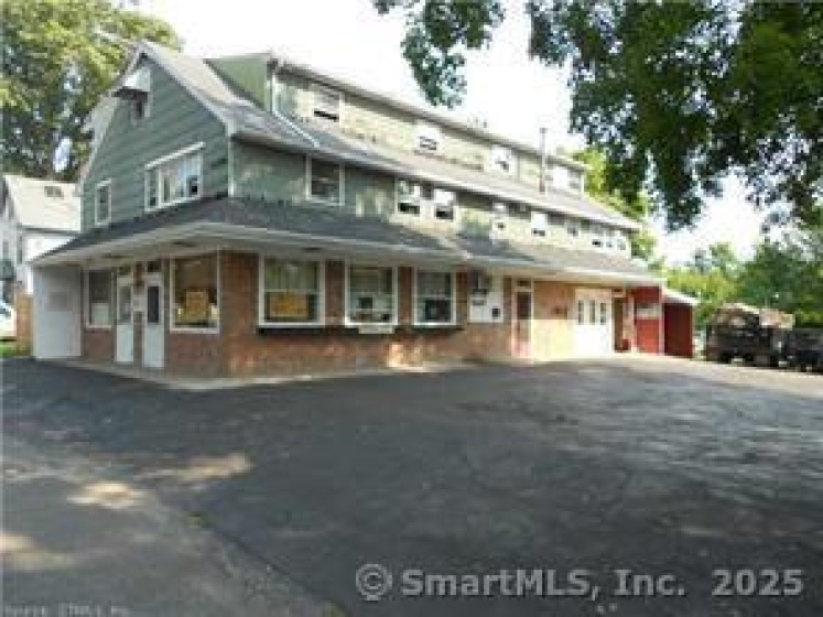 8 Burnham, Plymouth, 06786, 3 Bedrooms Bedrooms, 0 ,1 BathroomBathrooms,Residential Rental,For Sale,Burnham,0,24163590
