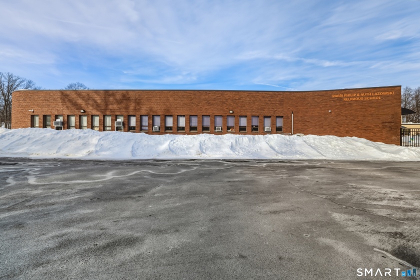160 Mohegan, West Hartford, 06117, 0 , 0 ,0,Commercial For Lease,For Rent,Mohegan,0,24165960