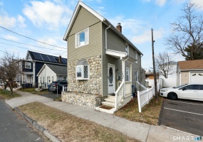 15 California, West Haven, 06516, 2 Bedrooms Bedrooms, 0 ,1 BathroomBathrooms,Single Family For Sale,For Sale,California,0,24163244