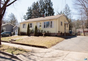 5 Assumption, New Haven, 06513, 3 Bedrooms Bedrooms, 0 ,1 BathroomBathrooms,Residential Rental,For Sale,Assumption,0,24166109 5 Assumption, New Haven, 06513, 3 Bedrooms Bedrooms, 0 ,1 BathroomBathrooms,Residential Rental,For Sale,Assumption,0,24166109