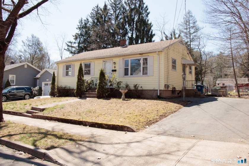 5 Assumption, New Haven, 06513, 3 Bedrooms Bedrooms, 0 ,1 BathroomBathrooms,Residential Rental,For Sale,Assumption,0,24166109