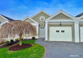 8 Saint George, Newtown, 06482, 2 Bedrooms Bedrooms, 0 ,1 BathroomBathrooms,Condo/co-op For Sale,For Sale,Saint George,0,24159226