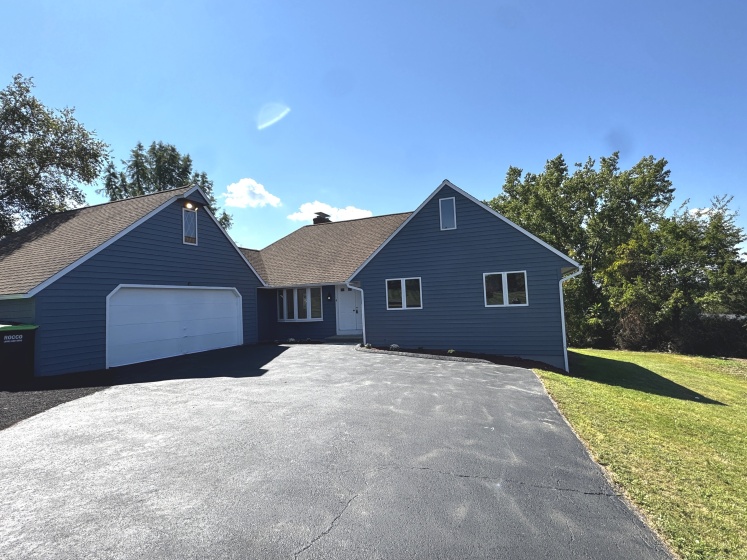 4 Bayview, Watertown, 06795, 3 Bedrooms Bedrooms, 0 ,2 BathroomsBathrooms,Single Family For Sale,For Sale,Bayview,0,24167908