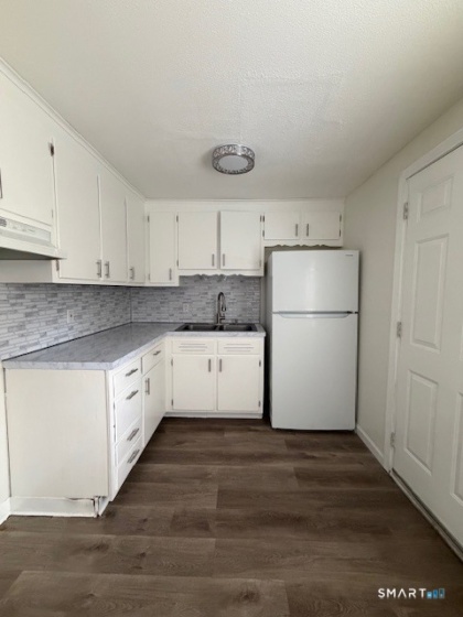 252 Blakeslee, Bristol, 06010, 2 Bedrooms Bedrooms, 0 ,1 BathroomBathrooms,Residential Rental,For Sale,Blakeslee,0,24168177