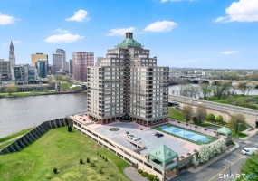235 River, East Hartford, 06108, 2 Bedrooms Bedrooms, 0 ,2 BathroomsBathrooms,Condo/co-op For Sale,For Sale,River,0,24153282