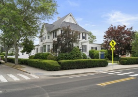 32 Main, Stonington, 06355, 5 Bedrooms Bedrooms, 0 ,3 BathroomsBathrooms,Single Family For Sale,For Sale,Main,0,24168970 32 Main, Stonington, 06355, 5 Bedrooms Bedrooms, 0 ,3 BathroomsBathrooms,Single Family For Sale,For Sale,Main,0,24168970