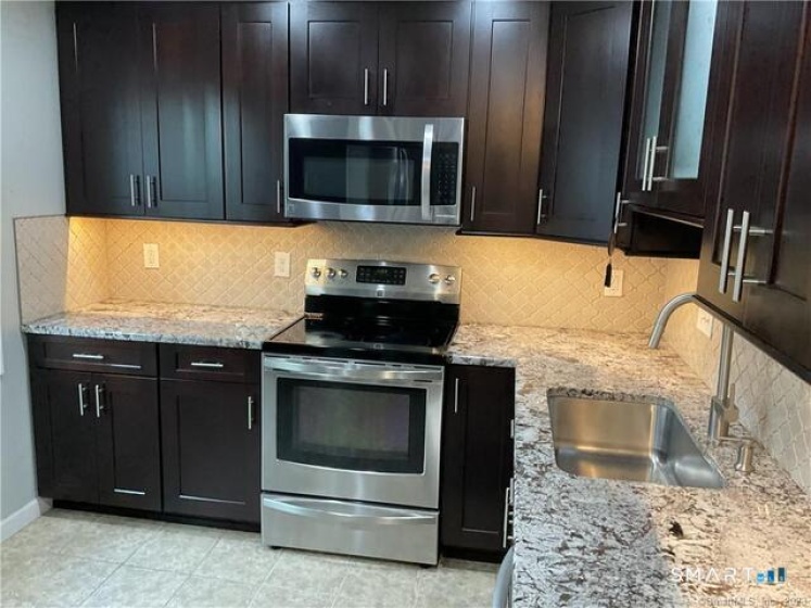 25 Padanaram, Danbury, 06811, 3 Bedrooms Bedrooms, 0 ,2 BathroomsBathrooms,Condo/co-op For Sale,For Sale,Padanaram,0,24167052