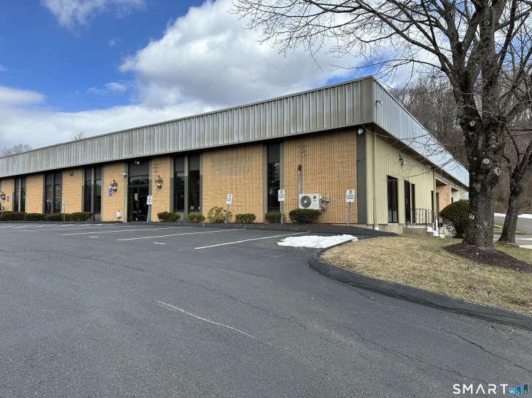 61 Commerce, Brookfield, 06804, 0 , 0 ,0,Commercial For Lease,For Rent,Commerce,0,24169979