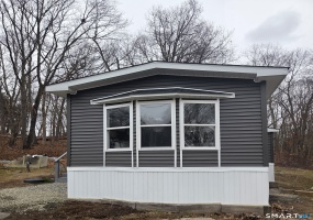 303 Mohegan Park, Norwich, 06360, 2 Bedrooms Bedrooms, 0 ,1 BathroomBathrooms,Single Family For Sale,For Sale,Mohegan Park,0,24161231