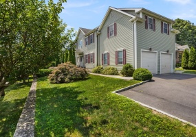 56 Barholm, Stamford, 06907, 4 Bedrooms Bedrooms, 0 ,3 BathroomsBathrooms,Residential Rental,For Sale,Barholm,0,24170701
