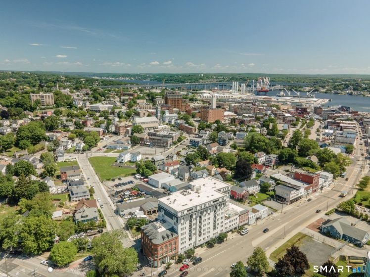 461 Bank, New London, 06320, 2 Bedrooms Bedrooms, 0 ,2 BathroomsBathrooms,Condo/co-op For Sale,For Sale,Bank,0,24169836