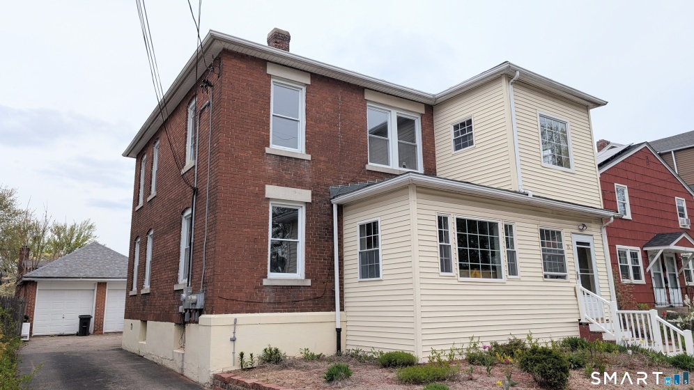 15 June, East Hartford, 06108, 2 Bedrooms Bedrooms, 0 ,1 BathroomBathrooms,Residential Rental,For Sale,June,0,24170898