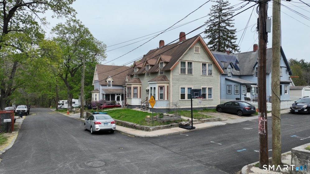 21-23 George, Putnam, 06260, 6 Bedrooms Bedrooms, 0 ,2 BathroomsBathrooms,Multi-family For Sale,For Sale,George,0,24171757
