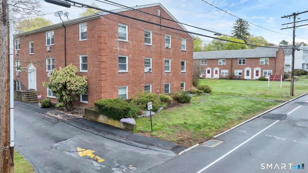111 Niles Hill, New London, 06320, 1 Bedroom Bedrooms, 0 ,1 BathroomBathrooms,Condo/co-op For Sale,For Sale,Niles Hill,0,24172908