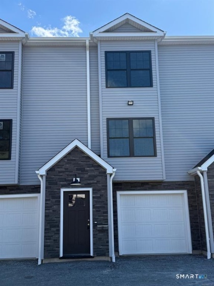 550 High, Naugatuck, 06770, 2 Bedrooms Bedrooms, 0 ,1 BathroomBathrooms,Residential Rental,For Sale,High,0,24172996