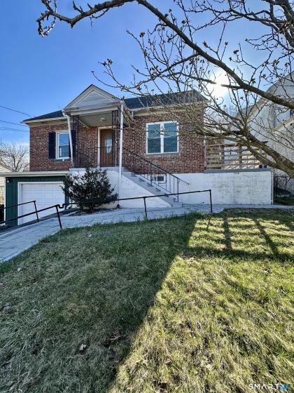590 Walnut, Waterbury, 06704, 4 Bedrooms Bedrooms, 0 ,2 BathroomsBathrooms,Multi-family For Sale,For Sale,Walnut,0,24173222