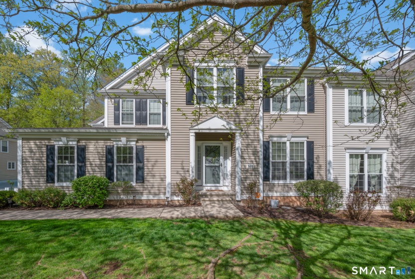 323 Sterling, Newington, 06111, 3 Bedrooms Bedrooms, 0 ,3 BathroomsBathrooms,Condo/co-op For Sale,For Sale,Sterling,0,24167259
