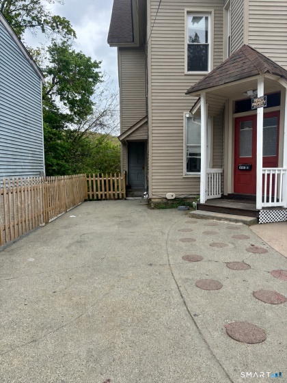 51-53 Cliff, Norwich, 06360, 4 Bedrooms Bedrooms, 0 ,1 BathroomBathrooms,Residential Rental,For Sale,Cliff,0,24173434