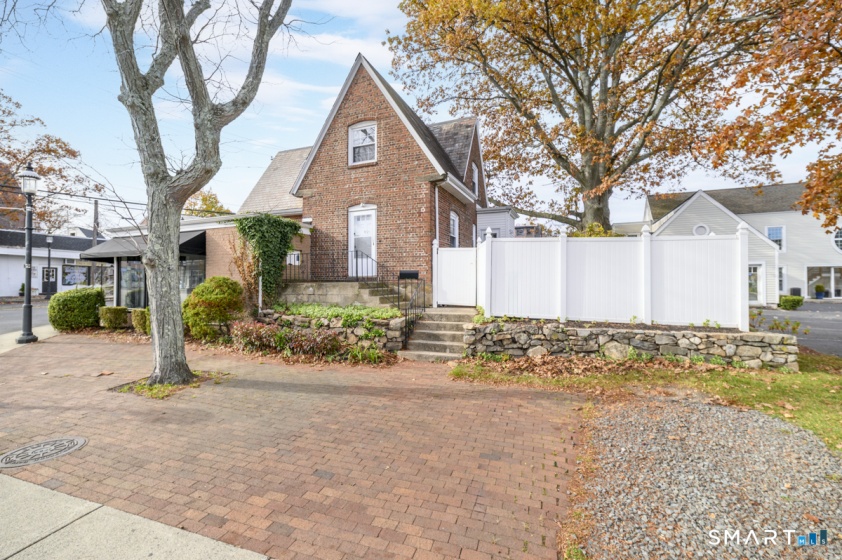 58 Post, Fairfield, 06824, 4 Bedrooms Bedrooms, 0 ,1 BathroomBathrooms,Residential Rental,For Sale,Post,0,24173325