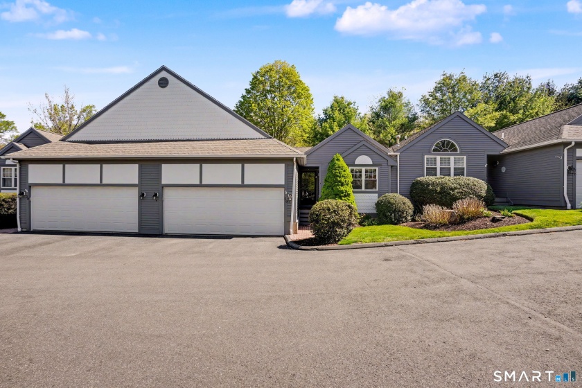 29 Greystone, Shelton, 06484, 3 Bedrooms Bedrooms, 0 ,3 BathroomsBathrooms,Condo/co-op For Sale,For Sale,Greystone,0,24172513