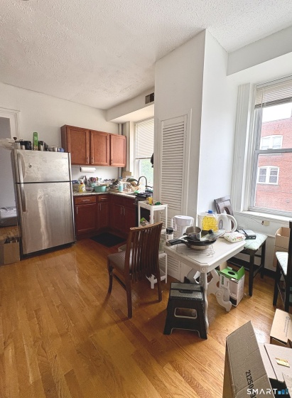860 State, New Haven, 06511, 2 Bedrooms Bedrooms, 0 ,1 BathroomBathrooms,Residential Rental,For Sale,State,0,24173780